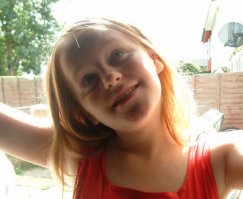 - Сколько тебе лет ?                                              - Между 11-ю и...