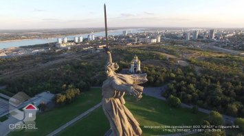 Посмотрите, подумайте - и ответьте на вопрос "что это может означать?". Он непременно должен возникнуть.