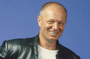 Андрей Ростоцкий 45 лет.Трагически погиб 5 мая 2002 года, сорвавшись с 30-метровой высоты со скалы у водопада Девичьи слёзы. Андрей выбирал места съёмок в гористой части окрестностей города Сочи для фильма  Моя граница .