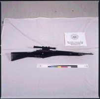 Нет, Carcano Model 91/38 калибра 6,5 мм.