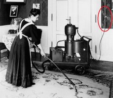 1869 год?:)
Это фото скорее все-таки начала ХХ века, когда был изобретен электропылесос.