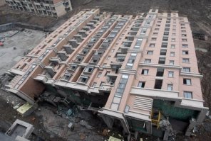 Главное качество, не надо торопиться, пусть еще лет 10 строят. В Шанхае, к примеру, поторопились с постройкой и вот что получилось: