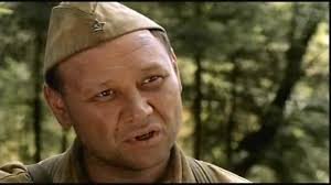 Юрий Степанов 42 года. Погиб в 0:45 3 марта 2010 года в Москве на перекрёстке Люблинской улицы и улицы Шкулёва (район Текстильщики) от множественных травм, полученных в ДТП. Возвращаясь домой после спектакля  Три сестры , он поймал попутный автомобиль ВАЗ-2104. Когда машина остановилась на перекрёстке, в неё сзади на полном ходу врезался автомобиль  Mazda6 . Водитель  Мазды  значительно превысил скорость и, поздно заметив остановившуюся на перекрёстке  четвёрку , совершил с ней столкновение. Вследствие того, что водитель  четвёрки  вывернул колёса до начала манёвра, его автомобиль от удара сзади вынесло на встречный автомобиль ВАЗ-2112. Удар пришёлся именно в то место, где сидел Юрий Степанов.