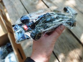 Для тебя это много букв?  Извини, что напрягла твой мозг. Не, ну развести, как ты, в посте про котиков пошлый срач, это, конечно, признак БОЛЬШОГО ума. Ознакомиться с информацией о тебе было несложно, тоже мне, большая энциклопедия! Зашла на твой аккаунт и увидела два поста, один из которых- личный. Поверь, на оценивание много времен не потратила. Да и оценила не ох, как высоко. Коллекционирование машинок- чистой воды инфантилизм. Пухлая, бледная рученка, короткие пальцы, видеть нечего.  ))) Как говорится в классике, "ты на руки его посмотри, Карп", добавить даже нечего.  ))