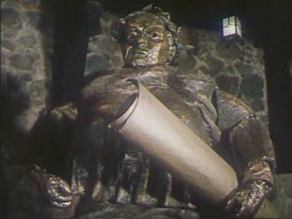 В детстве очень боялся...