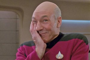 Как богачи борются с залысинами? Звезда реалити-шоу показал это на себе