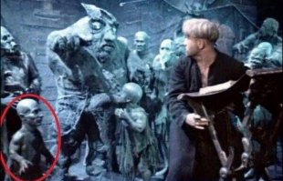 Камера видеонаблюдения в ирландской школе 19-го века сняла бесчинства полтергейста 