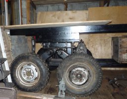 Челябинский восьмиколесный вездеход на агрегатах "Победы"