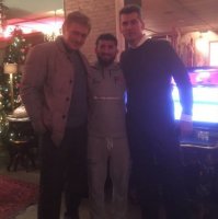 "Просто пресс-секретарь президента и дагестанский миллиардер вместе с убийцей 18-летнего русского парня Ивана Агафонова - Расулом Мирзаевым (приговорен к 2 годам ограничения свободы, освобожден в зале суда). "
Какая нафиг казнь ???!!! Обидно,но в России жизнь русского человека ничего не стоит.....