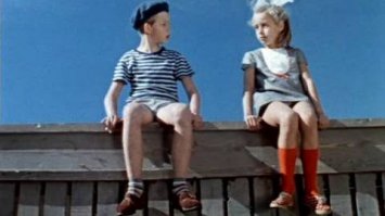 А где *Приключения желтого чемоданчика*? Мой любимый *хулиганский* фильм!