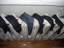 Старая батарея портит весь вид в квартире. Вот как можно ее спрятать. Поразительно!