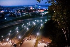 Да пусть приезжает в Барнаул