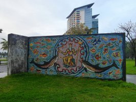 Тбилиси и Батуми. Хотя первая не мозаика.