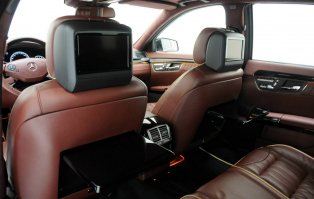 Mercedes Brabus тоже в основном азиаты заказывают.Например Специальное издание Brabus 60 S Dragon .