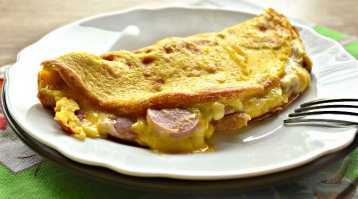 Я "Бризоль" с сосисками и сыром люблю