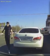 ну вы знаете, эти ребята с синдромом "широкой" спины )))))