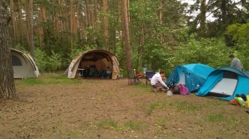 с удовольствием съездил бы и на Алтай, и на Байкал, и на Камчатку, но семейный бюджет - штука суровая )))
поэтому довольствуюсь Волгой в Тверской области:
