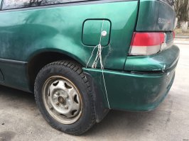 До сих пор чел во дворе так ездит,  уж как полгода заметил.