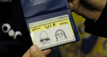 Всегда восхищался умением рисовать, наносить точно тона и полутона, тени и блики. У меня всегда получается примерно так