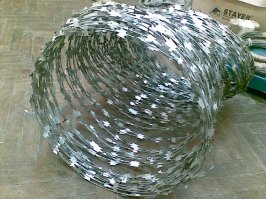 Колючая проволока
Автор учи матчасть.
Про спираль Бруно не слышал?