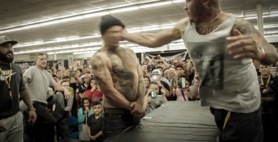 называется Чемпионат мира по спортивной пощёчине. во как