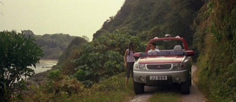 ОГО! Про  Toyota Mega Cruiser даже не слышал, если честно! А что необычного в Murano, FX (его дизайн, кстати, у нас называют "кепка" :) ), Crossroad, Element, Juke, FJ Cruiser? Их бегает у нас очень много. Тех же Isuzu несколько штук точно есть в Иркутске - в начале 00-х очень мечтал о такой, прям жаждал :)
Мне вот кажутся более необычными некоторые модели Митсубы из фильмов с Джеки Чаном :)
Например вот этот Паджерик Field Guard: