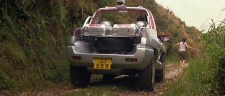 ОГО! Про  Toyota Mega Cruiser даже не слышал, если честно! А что необычного в Murano, FX (его дизайн, кстати, у нас называют "кепка" :) ), Crossroad, Element, Juke, FJ Cruiser? Их бегает у нас очень много. Тех же Isuzu несколько штук точно есть в Иркутске - в начале 00-х очень мечтал о такой, прям жаждал :)
Мне вот кажутся более необычными некоторые модели Митсубы из фильмов с Джеки Чаном :)
Например вот этот Паджерик Field Guard: