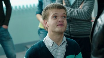 На самом деле Даня...