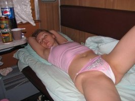 Эх, думал таких соседок пост...
