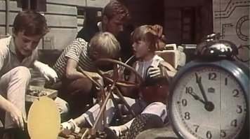 Мороженное за 48 копеек было самым суперским и самым редким.
Любимые фильмы с участием Гойко Митича и "Кешка и его друзья"