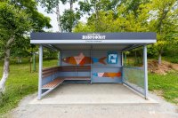 У этой компании и вправду хорошие консервы. Это с Приморского края компания, имеет точки в нескольких городах. Вот например они сделали остановку в Волчанце:

Цены только у них высоковаты, но качество хорошее!