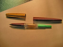 А я вот такими начинал свое чистописание ,правда ,все промокашки, руки и манжеты соседки по парте часто бывали не очень чистые, а синего цвета