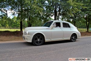 Вот такой агрегат собрал Ростовчанин на базе "Победа", без ателье, сам делал