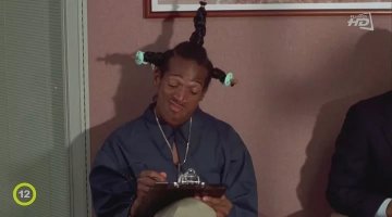 А ведь они за это издевательство над волосами еще и денег немало заплатили