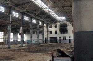 остались лишь руины, в этой украине..