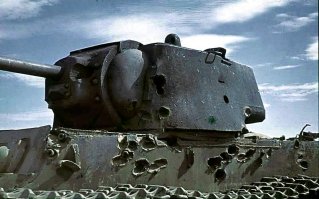 До 1943 года(появление танка  Тигр ) КВ-1 был самым мощным танком Второй Мировой войны, который сыграл значительную роль при сдерживания натиска немецких войск.