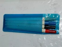 Вечно у всех колпачки были погрызаны)))) А психологи говорили, что эти дети с неустойчивой психикой, вырастут психами! О Божеее! Всё пропало!)))))