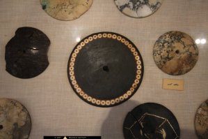 Мексиканские вещи тут при чем, когда тема о Древнем Египте? Но и в Египте есть свои "диски"