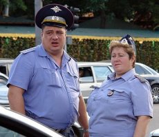 Российские "девушки в погонах" конкурируют друг с другом в соцсетях