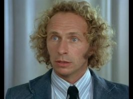 Немного кудряшек и молодой Пьер Ришар