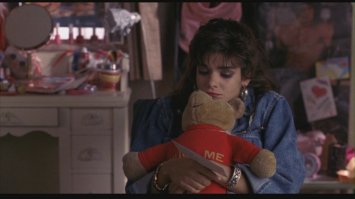 Мне внешне подружка главной героини больше нравилась!