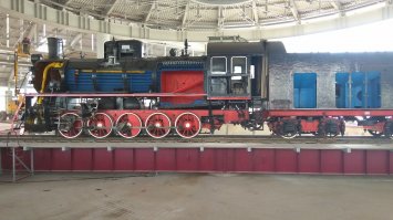 Довелось там пошариться по работе, такой паровозик застал.