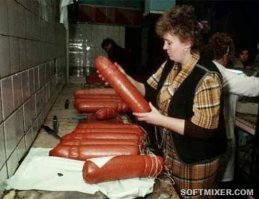 Металлические клипсы чем перевязана колбаса тоже имеют вес (ну 2 грамма одна), а вешают с ними и платим мы за эти железки, которые естественно не пригодны к пище. Раньше их отрезали, когда были еще гастрономы, и продавщица была на весовом товаре. 

А Вы не обязаны покупать металлические клипсы по цене колбасы.
Продавцы или не знают Правил торговли, или сознательно вас обманывают. Покупая колбасы и прочие продовольственные товары, вы не должны платить за шпагат, метал и прочие крепежные и оберточные материалы. В частности, согласно пункту 4.10  Правил розничной торговли продовольственными товарами  утвержденных приказом Министра экономики  185 от 11.07.2003 г.  Перед продажей поверхности колбасных изделий и копченостей их протираются полотенцем, концы оболочки срезаются, обвязки изымаются...  . Это так должно быть, а реалии-то совершенно другие.

Раньше в магазинах были Книги жалоб и предложений -для многих покупателей единственно возможный и действенный способ пожаловаться на продавцов. Директор магазина боялся гневных записей, и под разными предлогами Книгу не выдавали, прятали и даже умудрялись вести две сразу - одну для жалоб, другую - для начальства. Сегодня некоторые владельцы частных магазинов считают Книгу жалоб неким анахронизмом.