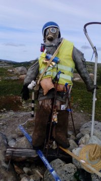 Ездил за грибами туда. Грибов море просто. Единственно, 120 километров надо ехать, 80 из которых асфальт (тогда был далеко не самый хороший) и 40 км по грунтовке.
Фото снимал на тапок, потому качество такое хорошее :). Фото 2014 года.