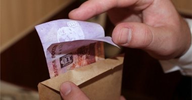 Тяжело обмануть человека, который привык к деньгам... большим деньгам!