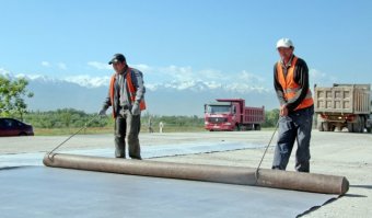 У нас в Казахстане вот так стали строить дороги федеральные