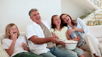 Женщины и футбол или как втроем не забить в пустые ворота 