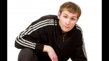 Он похоже с регистратором сидел))) Культурный чувак, сразу слышно)