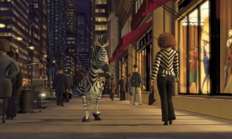 просто Глория искала Марти,который потерялся в городе))