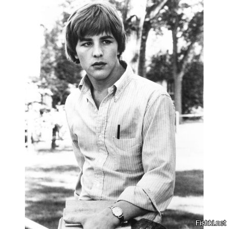 Дакота Джонсон больше похожа на своего отца, чем на Мелани Гриффит)